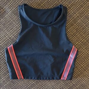 Joylab athletic top, size medium